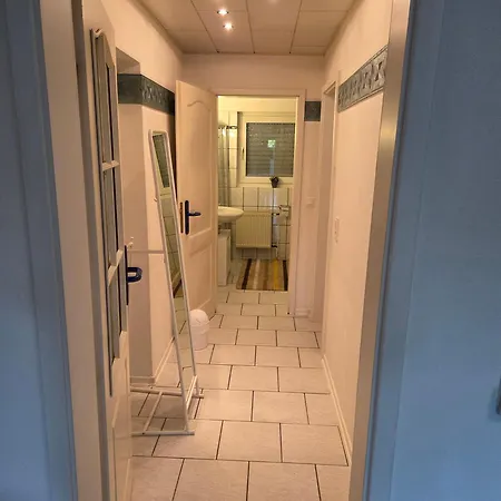 Souterrain-wohnung In *