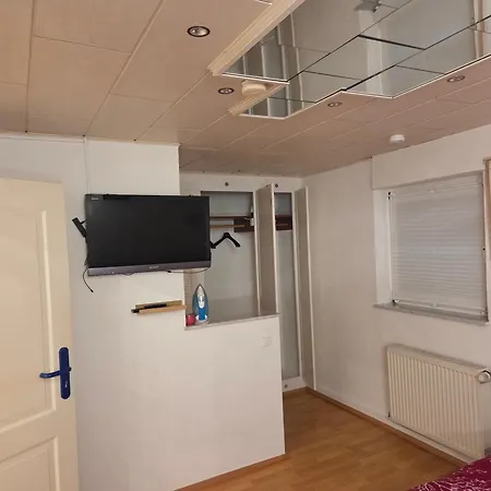 Souterrain-wohnung In Lägenhet