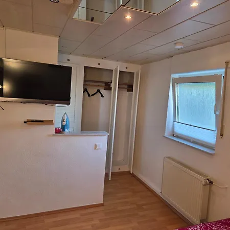 Souterrain-wohnung In Apartman