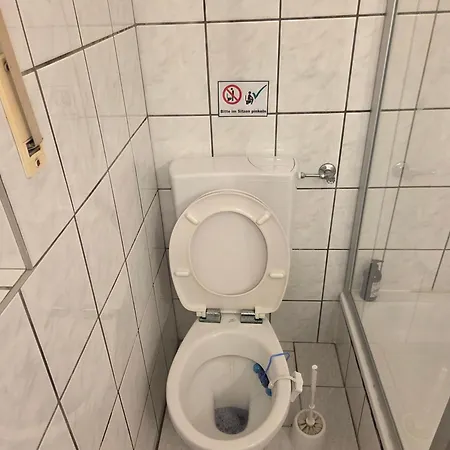 Souterrain-wohnung In Lägenhet *