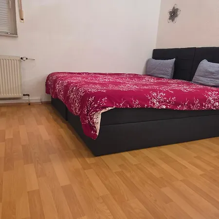 Souterrain-wohnung In Apartman Oberzissen